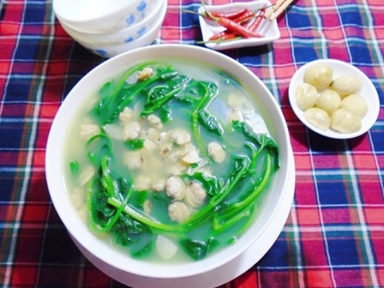 Cách nấu canh ngao mồng tơi thanh mát cho gia đình