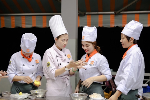 Trường dạy nấu ăn ở Huế