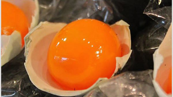 Cách làm trứng muối (khô, nước, siêu tốc) ngon, không tanh