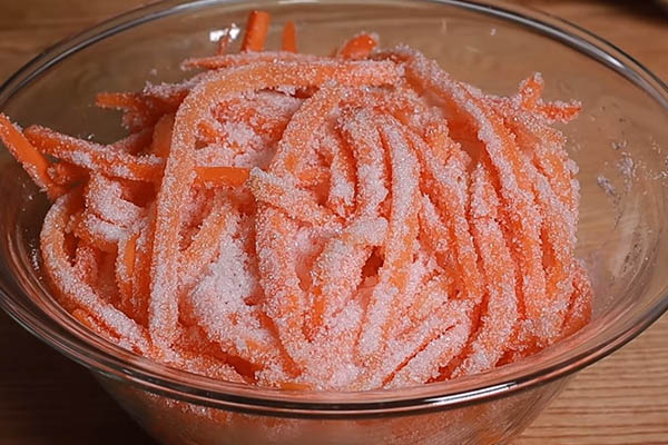 Cách làm Mứt cà rốt truyền thống ngon và đẹp cho ngày Tết