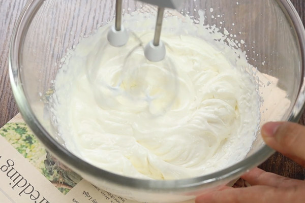 Làm Phần Kem Tiramisu Chanh Dây