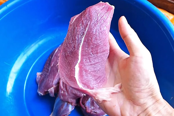 cách làm thịt trâu gác bếp