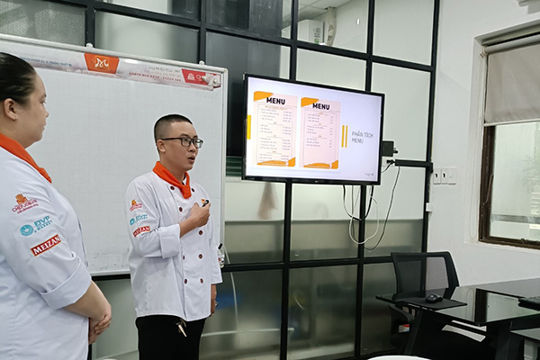 lớp đào tạo kinh doanh và vận hành ẩm thực